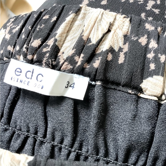 Edc Floral Skirt size S - Picture 4 of 10